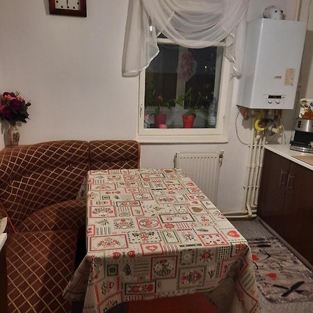Deny Apartman Sfântu-Gheorghe Eksteriør billede